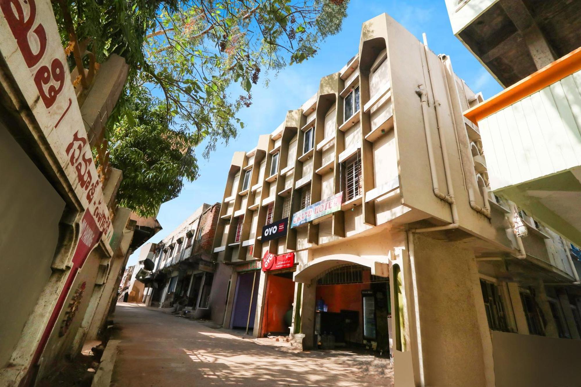 Hotel O Grand Hotel And Lodge Sangareddy Kültér fotó